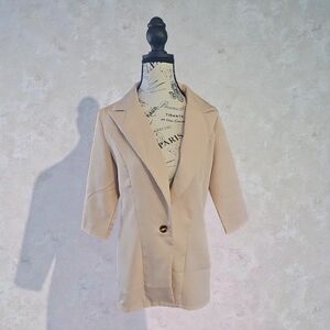 SHEIN Classic Beige‎ Blazer